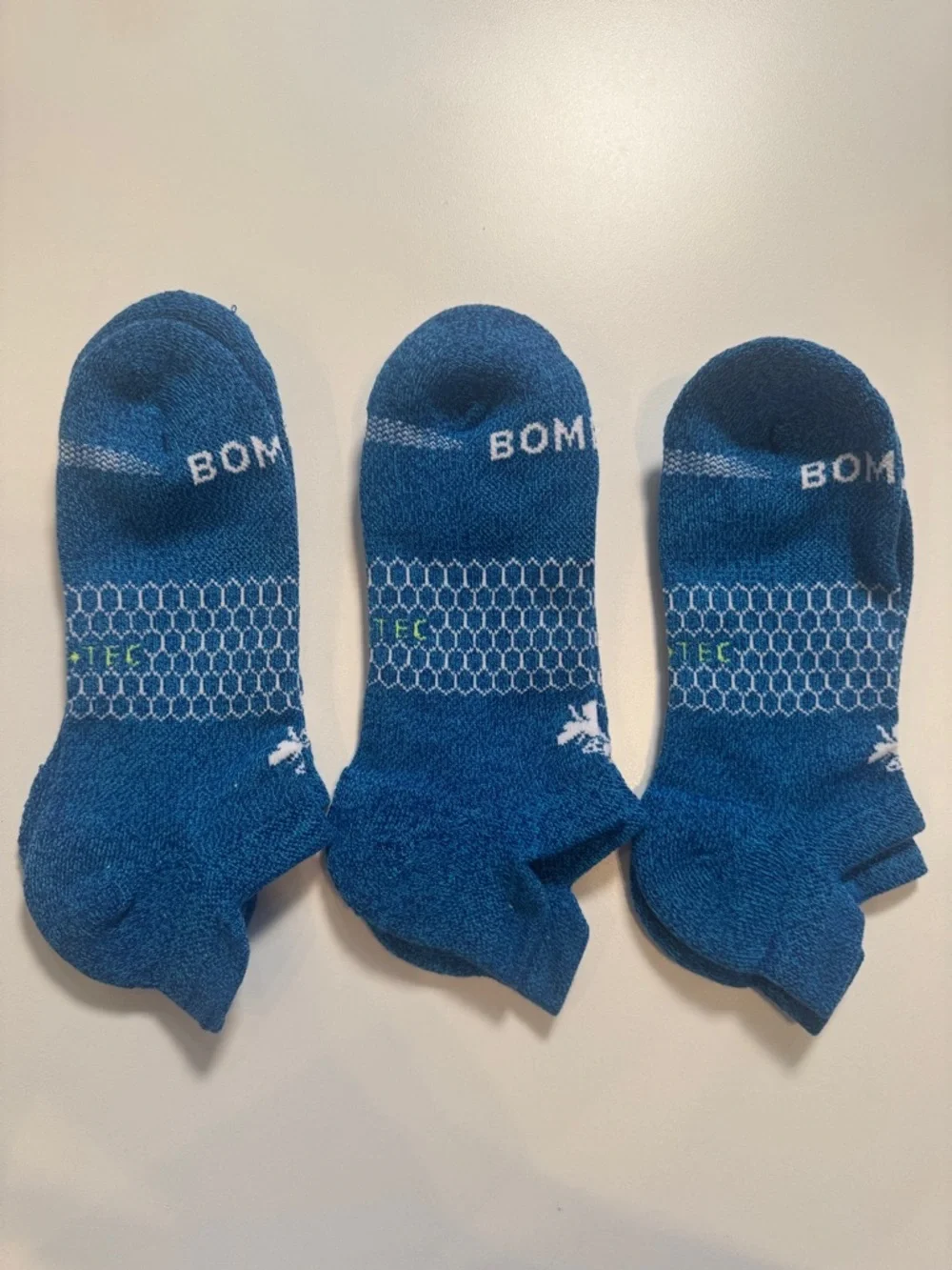 Bombas NWT Hex-Tec 3PR Unisex SZ: Medium Color:Blue